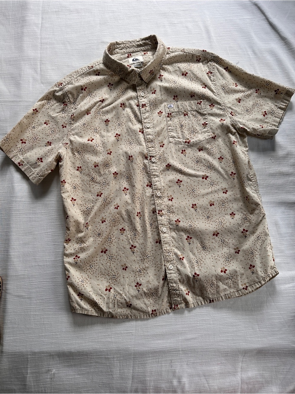 QUIKSILVER Classic Short Sleeve Button Up Shirt in Moonstruck | XL
